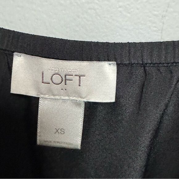 Loft Romper Women’s size XS sleeveless with pockets black - Picture 2 of 4